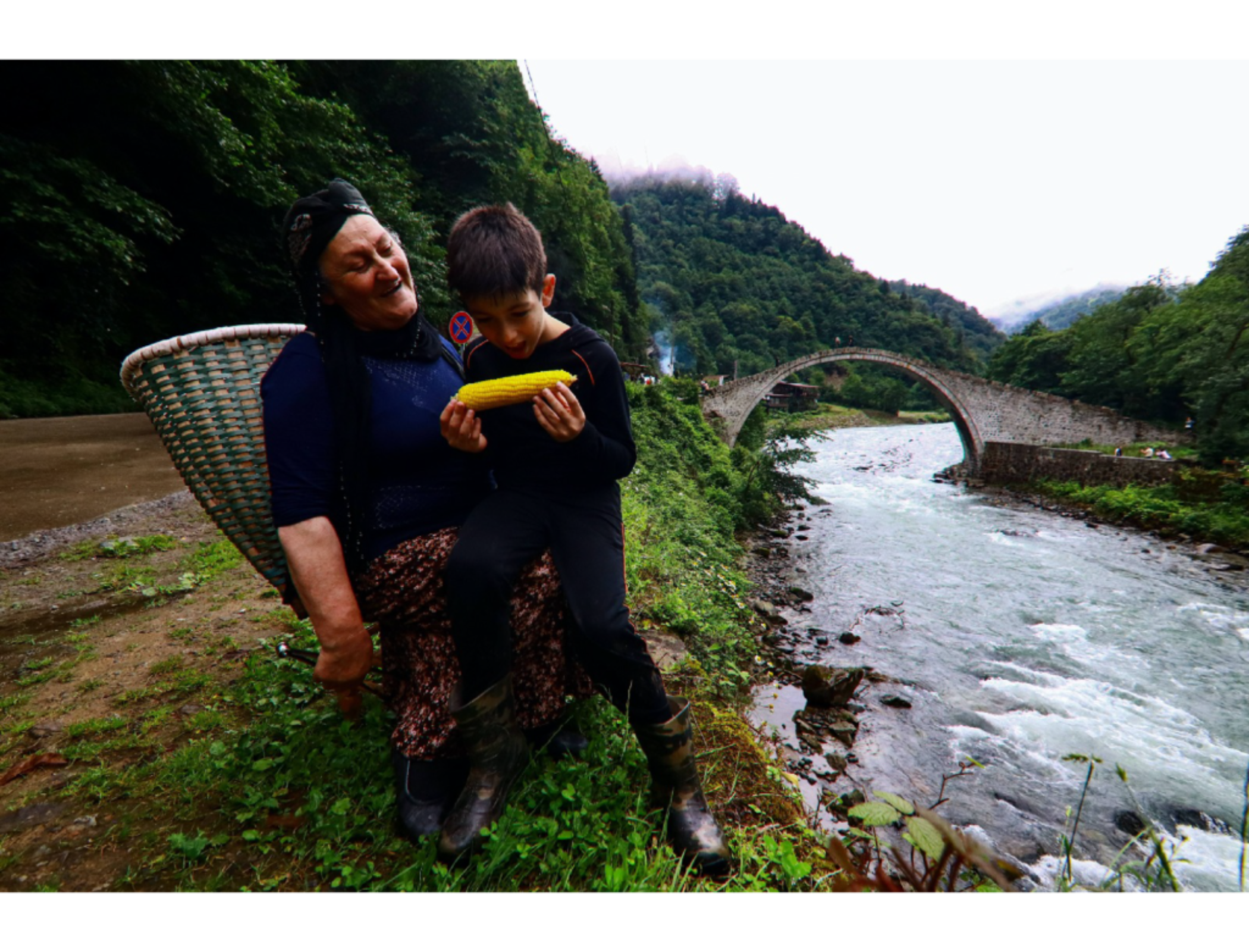 Fatih Yılmaz / Corn as a Livelihood of Anatolia and a Kid with His Mom